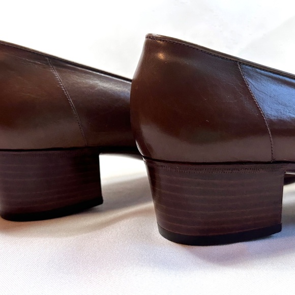 Vintage CELINE Brown Leather Loafer Pumps Gold Hardware Size 37.5 (37-1/2) US-7 - Picture 14 of 16